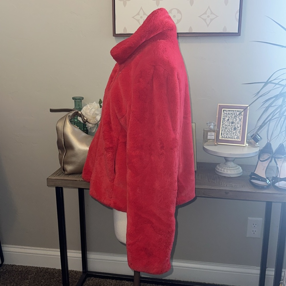 Bagatelle NYC Red Faux Fur Angle Zip Fuzzy Teddy Jacket Women’s Size Large - Picture 5 of 10
